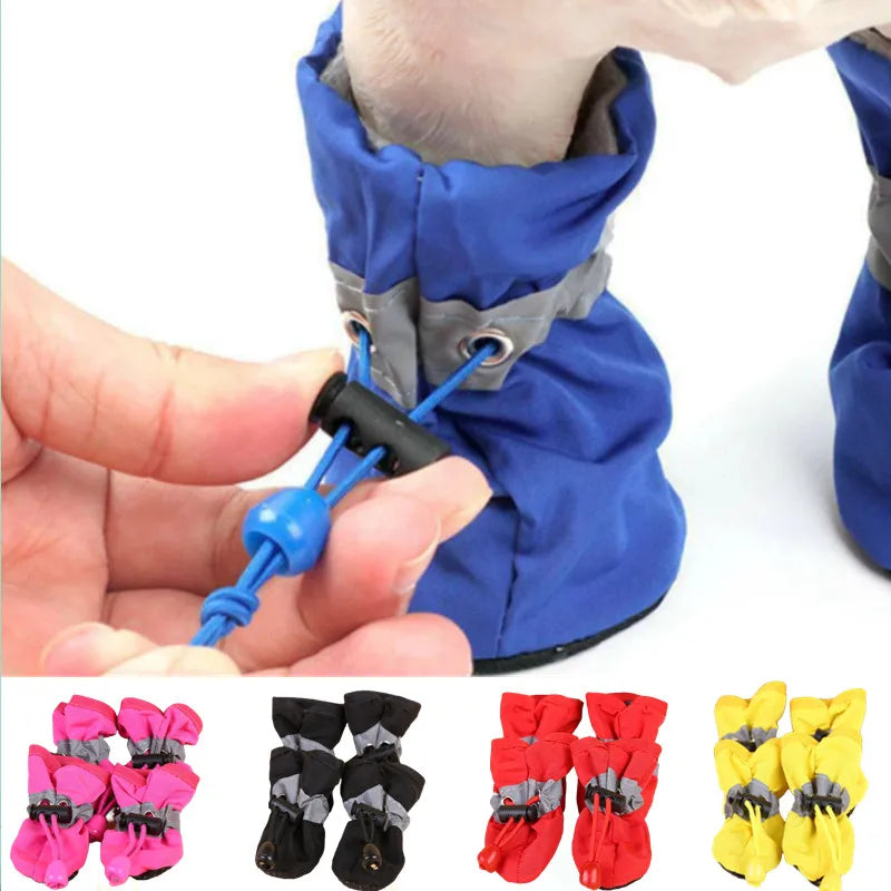 Wasserdichte Hundeschuhe – Rutschfeste Regenstiefel für kleine Hunde & Katzen (4er-Set)